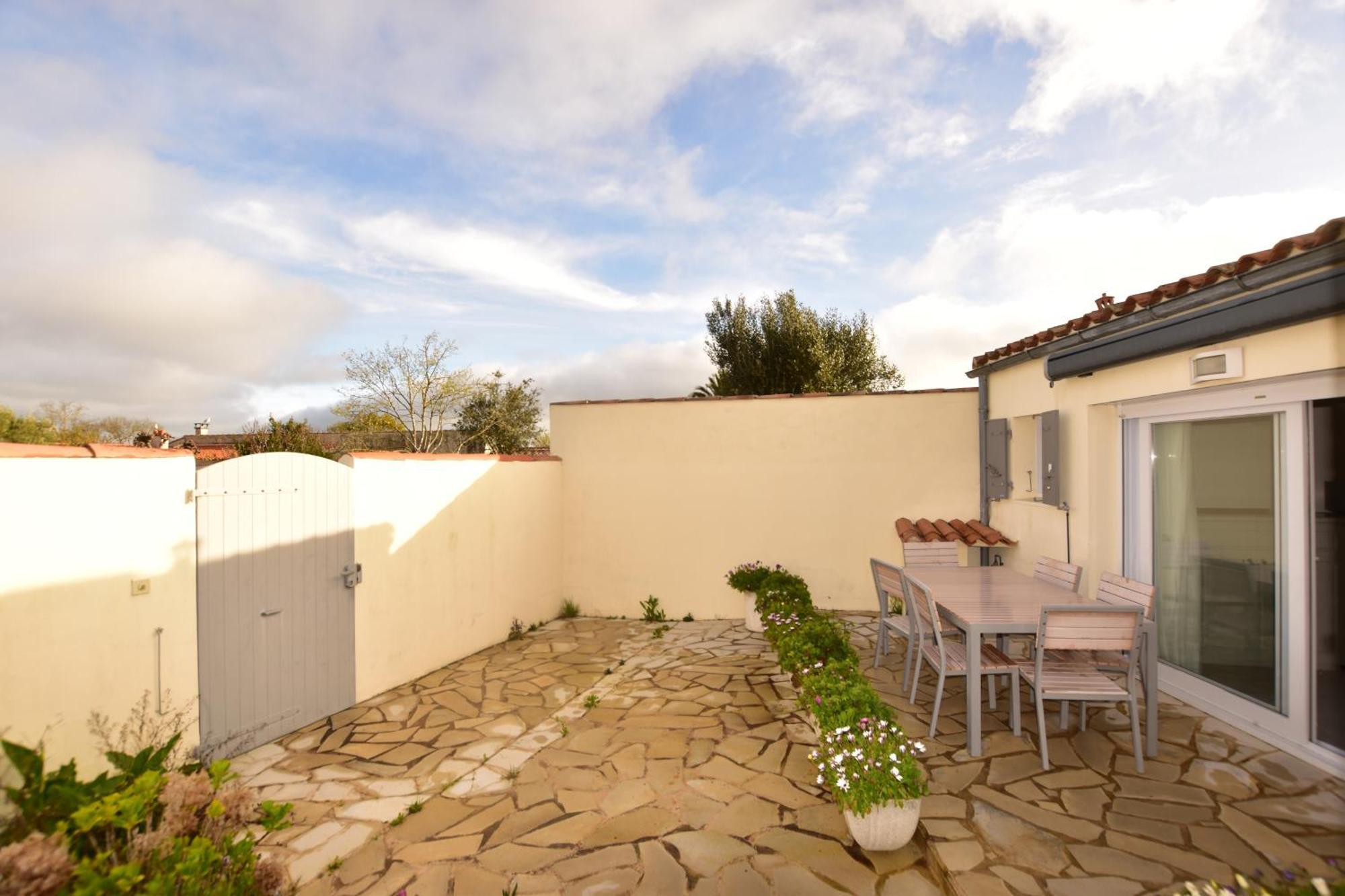 Large Studio Close To The Beach Saint-Martin-de-Ré Exterior photo