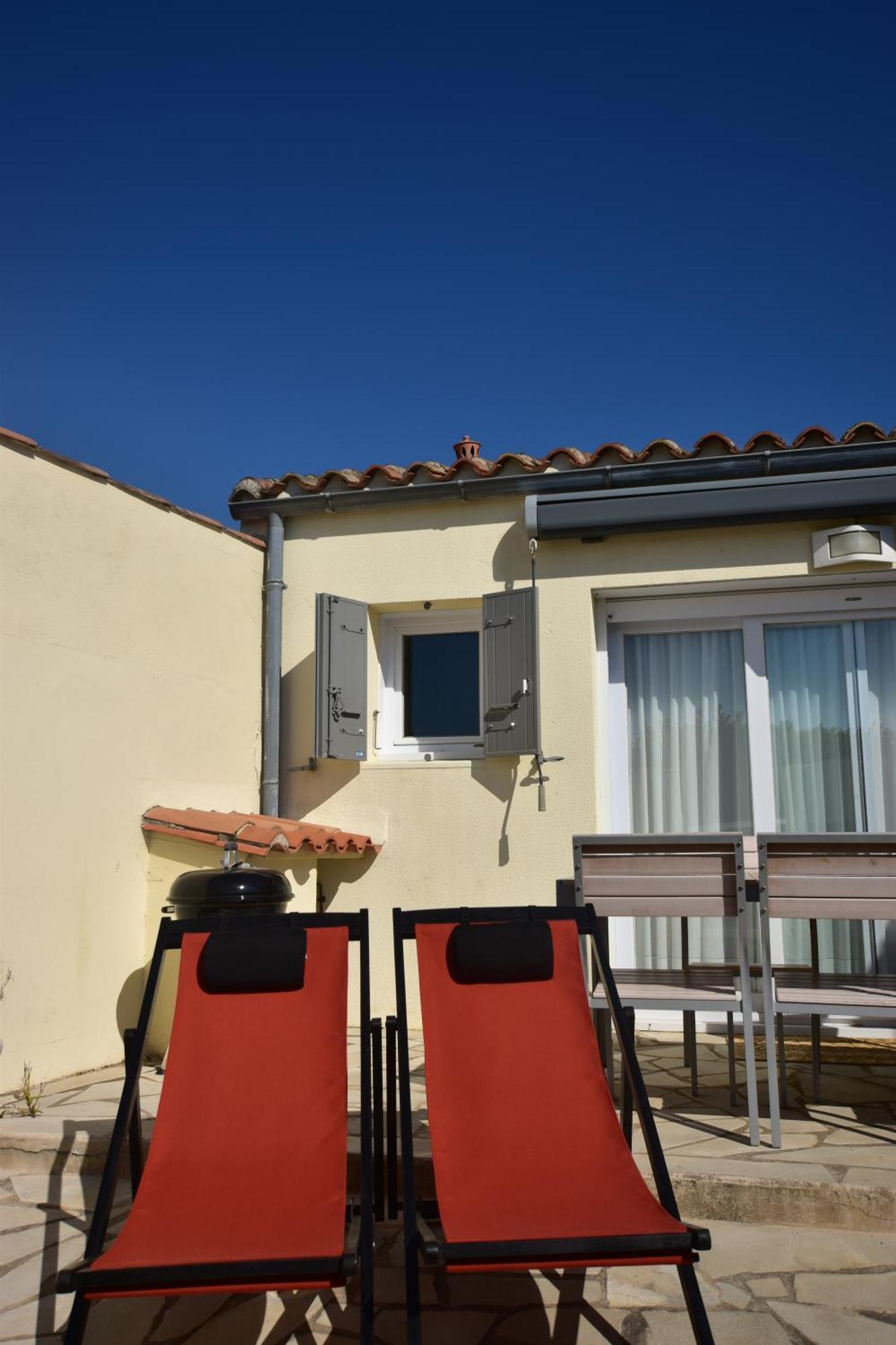 Large Studio Close To The Beach Saint-Martin-de-Ré Exterior photo